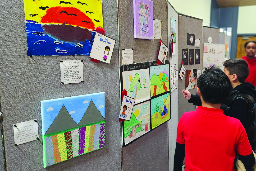 Science and Art (STEAM) Fair, 03.27 (97) edit and blur 1.777 ratio@0.5x-100